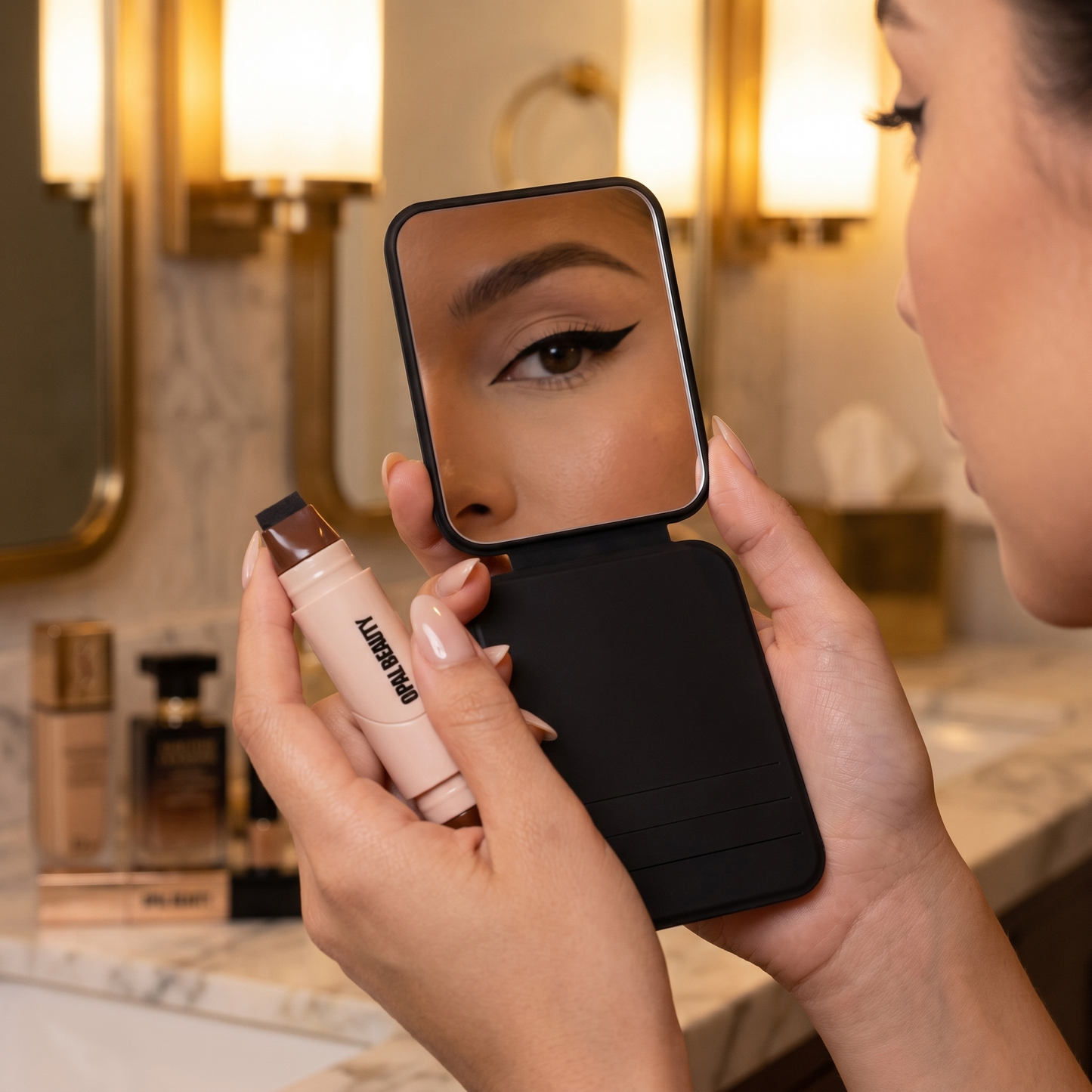 Miroir de poche en cuir